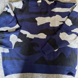 Elan Camouflage Sweater - Size M